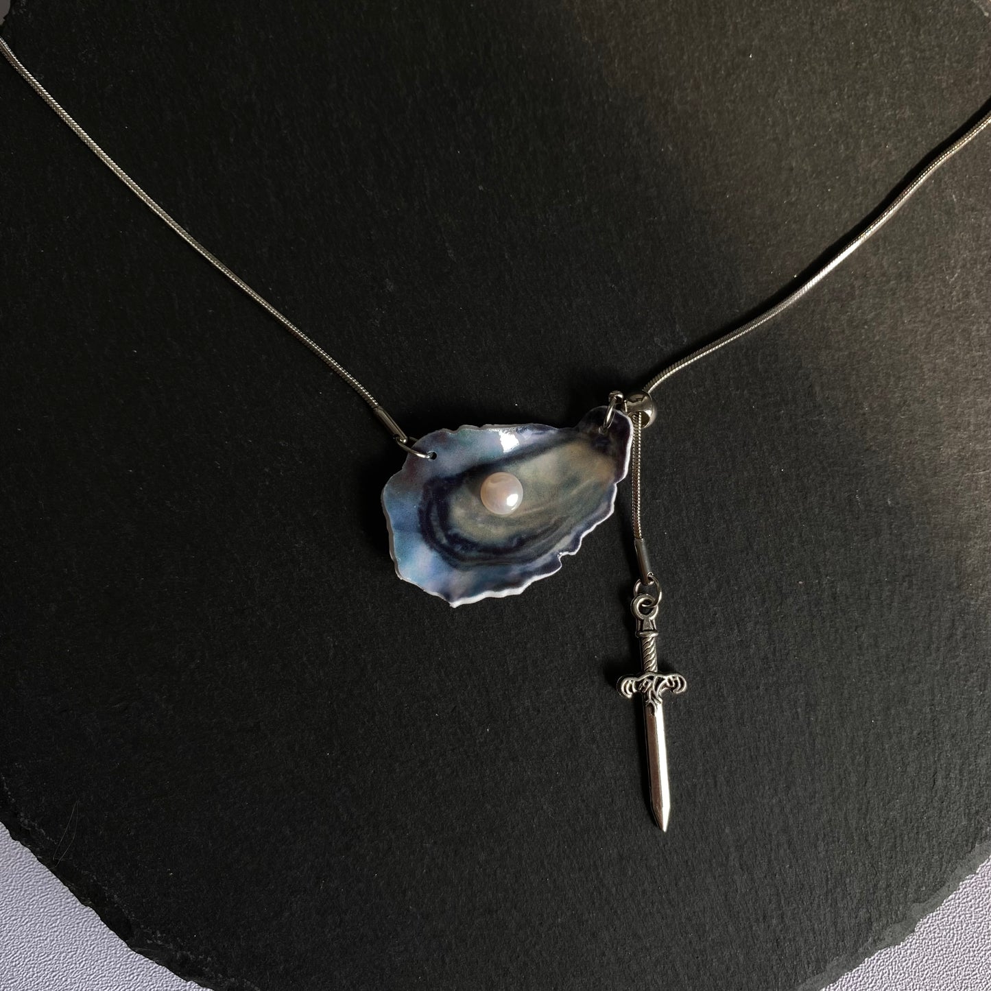 【The World is Your Oyster】Pull-thru Necklace